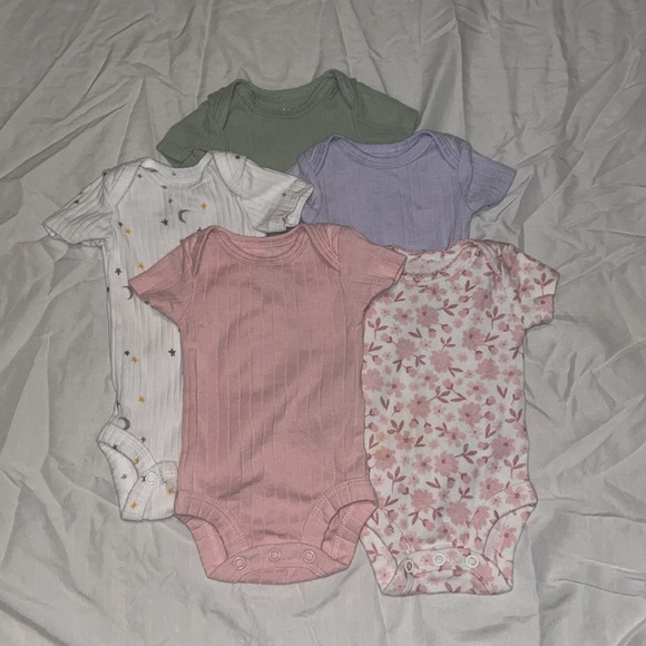 14 pcs. Preemie Bundle - Picture 2 of 11